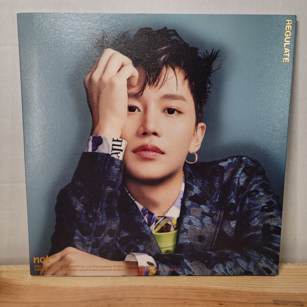 CD NCT 127: The 1st Album REGULATE (Taeil Version) Photobook + Photo Card